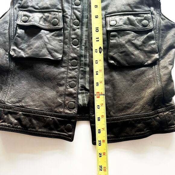 Burberry London Women’s Black 100% Italian Buffalo Leather Button-Up Vest Sz 6 - Picture 11 of 16